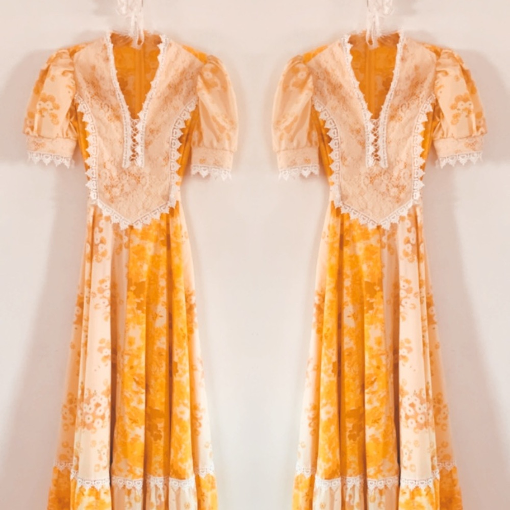 Vintage Yellow Cottagecore dress - Picture 3 of 8